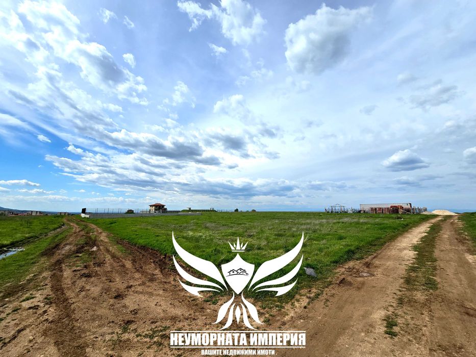 Продавам парцел УПИ 341кв.м. вътрешна линия в местност Шкилово на кв.Изток в гр.Асеновград