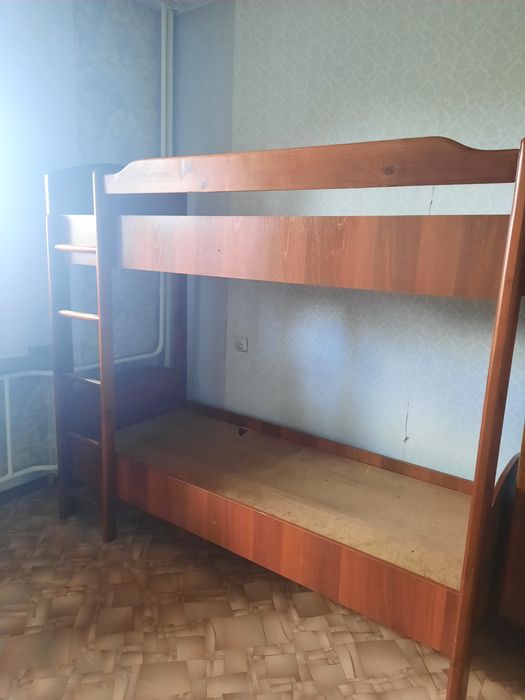 Двухярусная кровать