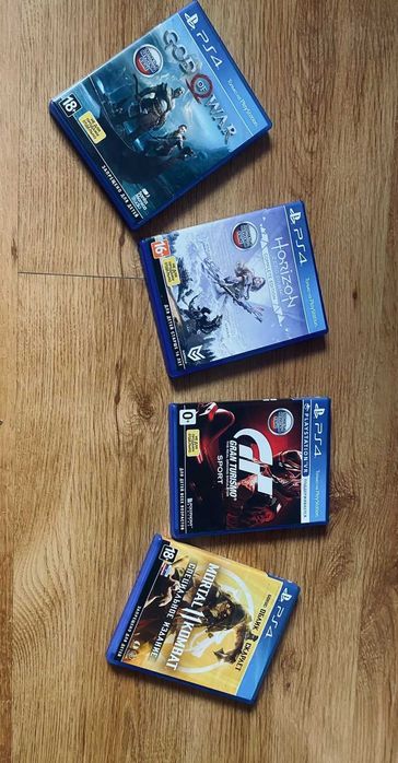 Sony PlayStation 4. 1ТБ В идеале! +4 игры и 2 джостика.