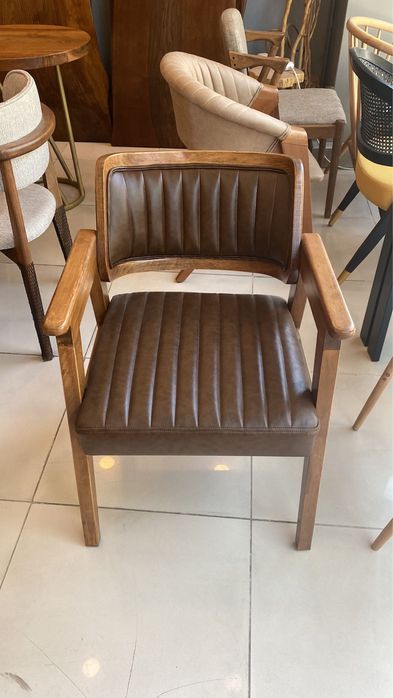 Мебели от масив, столове, маси