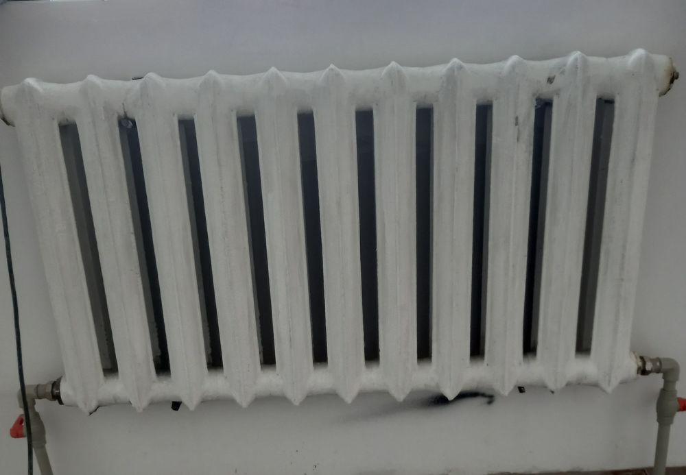 Продам чугунные радиаторы