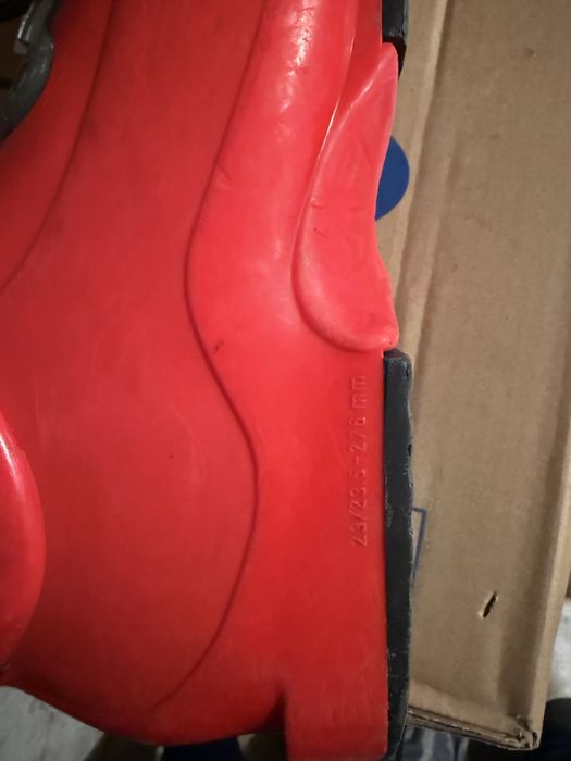 Продавам ски обувки