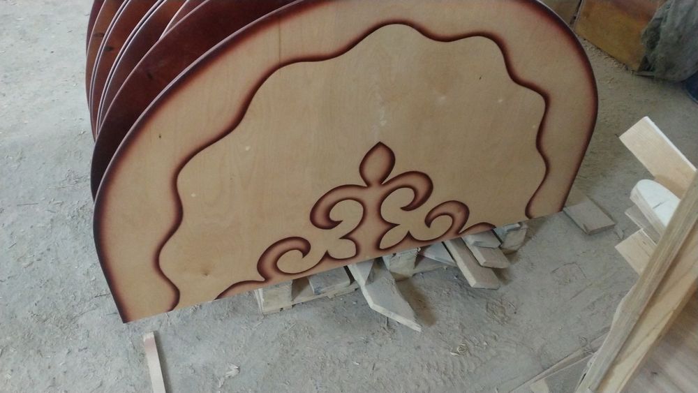 Столы овальные и  круглые казахские