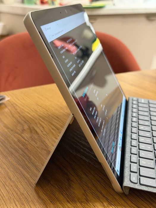Surface go 3 топовый планшет на Windows 10 дюймов. I3 10gen 8gb 128ssd