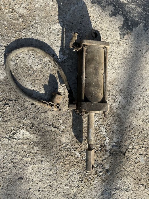 Цилиндр гидравлический