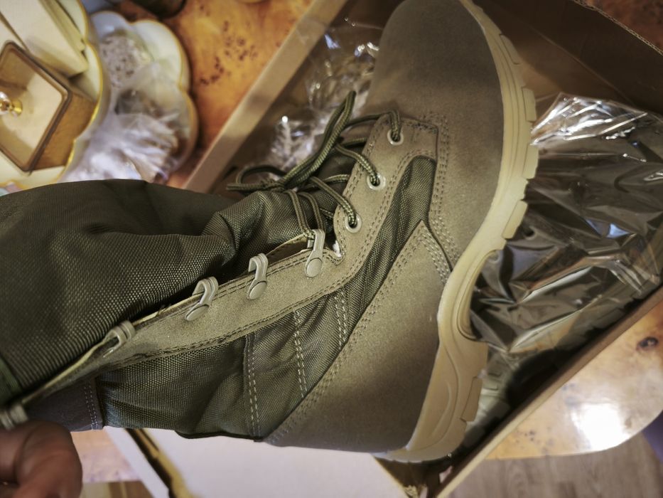 Продам берцы новые