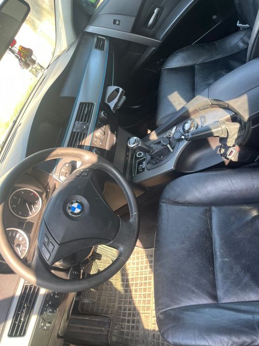 Bara capota aripi bmw e60 e61