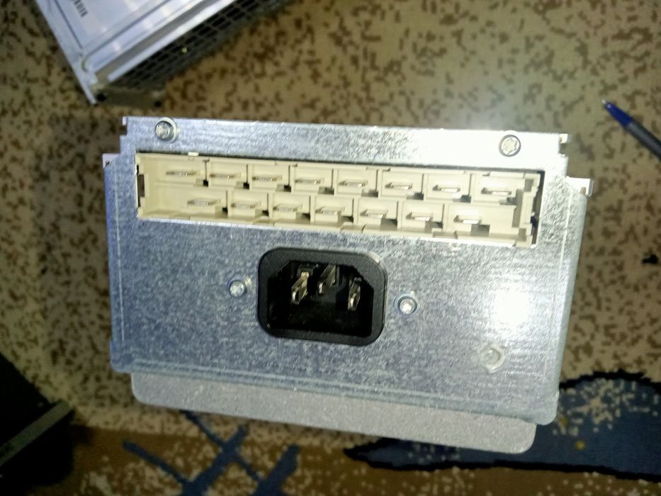 Срочно продам Блок питания универсальный