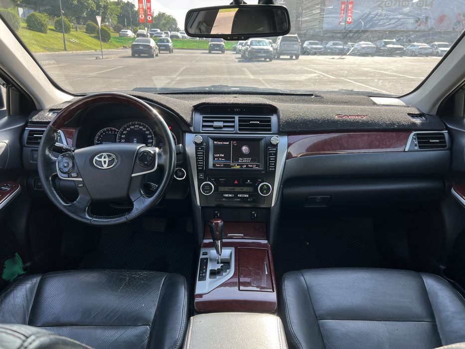 Продается Камри 50