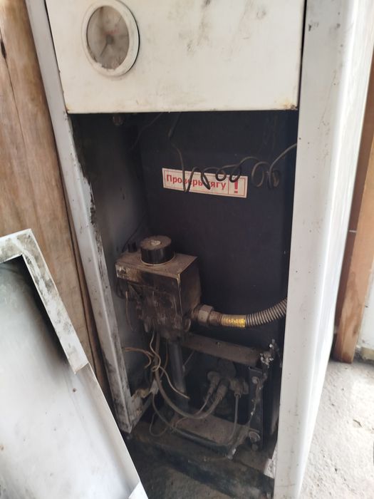 Срочно продам газовый котел