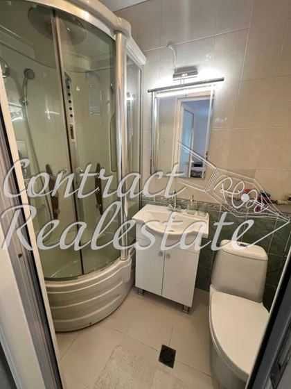 Дава се под наем Едностаен апартамент в Варна, Център - 30 кв.м за 328.95 € - Снимка #2