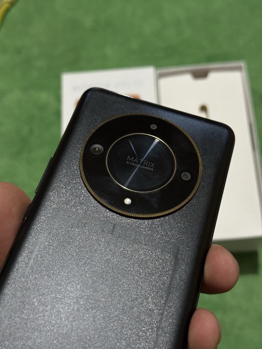 Honor x9B 8/256 idial