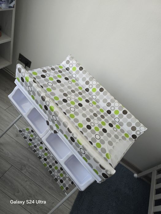 Masa Mappy 2 in 1 pentru infasat bebelusi cu cadita inclusa