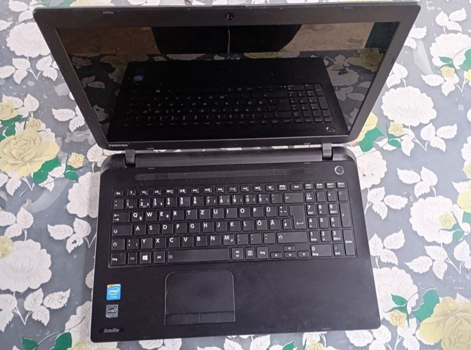 Laptop Toshiba Satelite