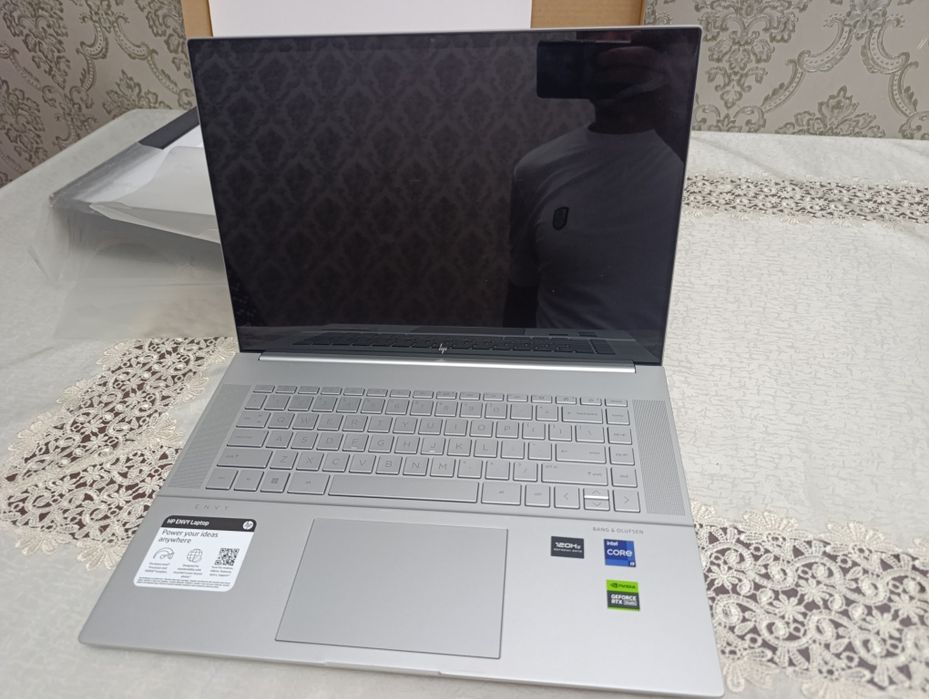 HP ENVY Laptop .