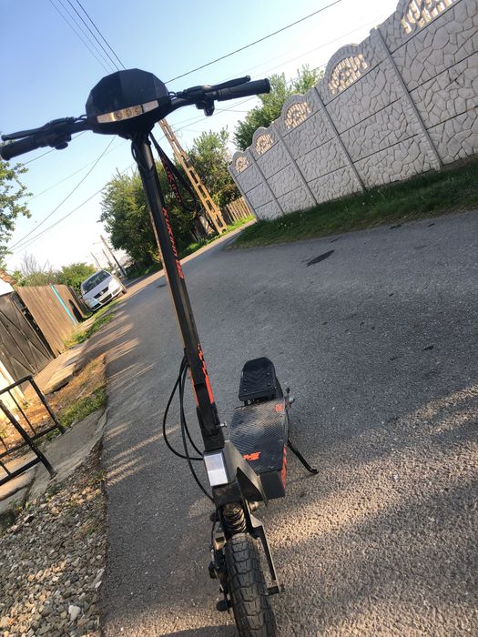 Trotineta electrică kukirin g2