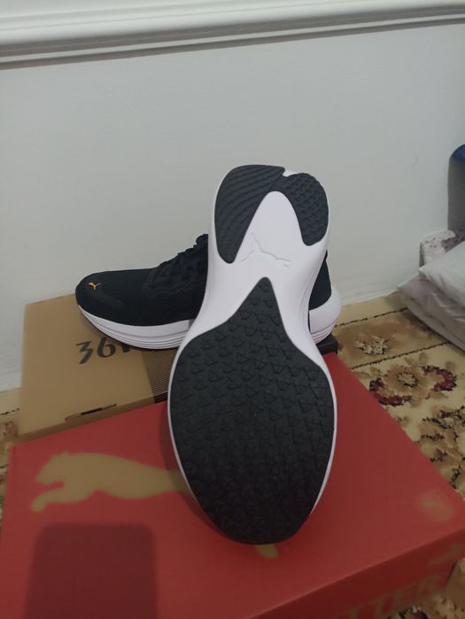 Кроссовки 43 размер беговые puma original