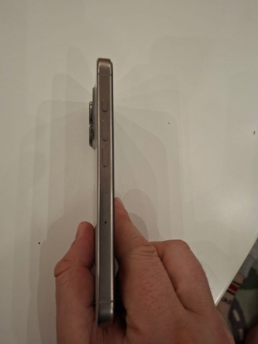 iPhone 16 pro -128GB