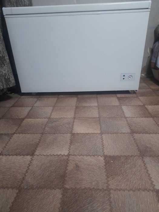 Продам морозильную камеру