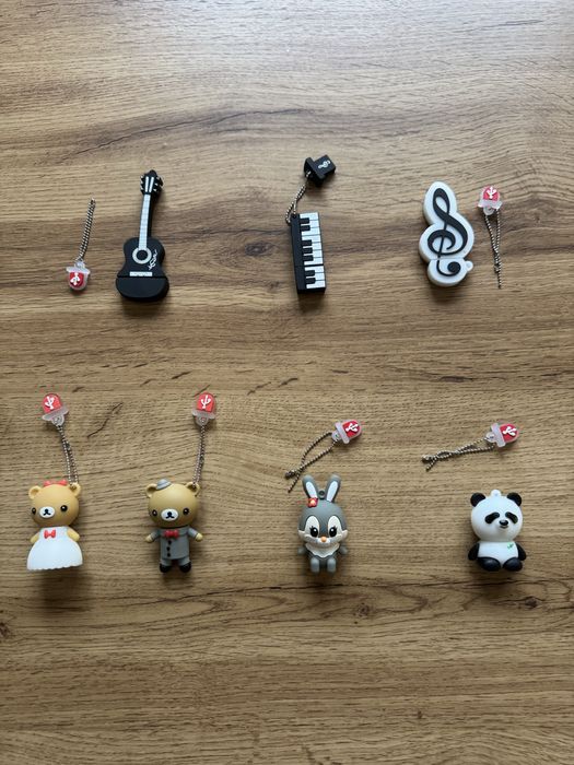 USB Флашки 32GB / 1TB