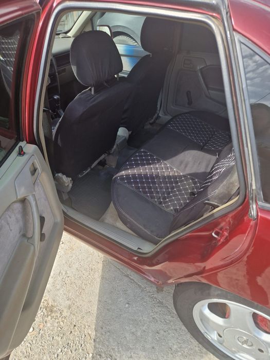 Продам Опель вектра а 1.6