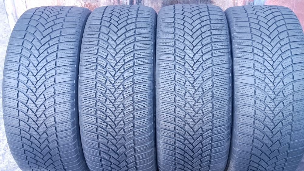 235/45/17 Bridgestone Дот 2222