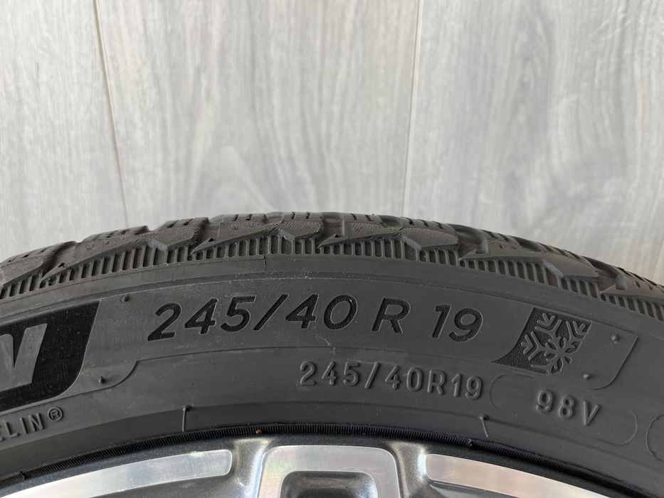 Оригинални джанти АМГ 19 цола 5х112 за Мерцедес Е-класа W214 със зимни гуми 245/40/19