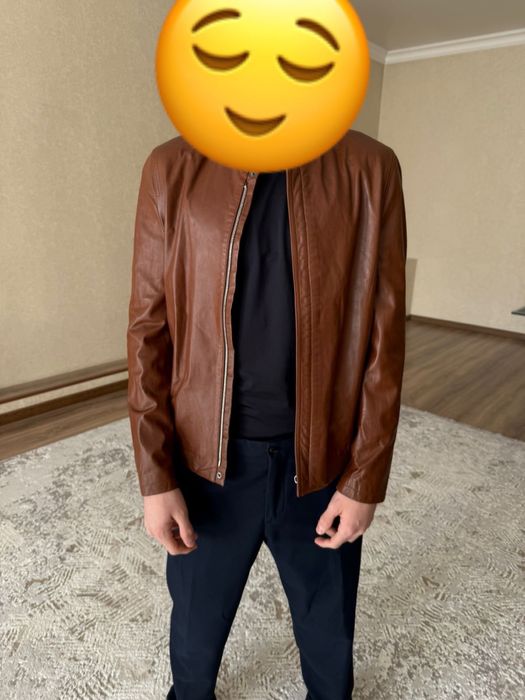 Продам верхние мужские вещи