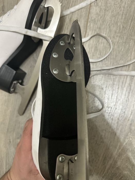 Коньки для катания