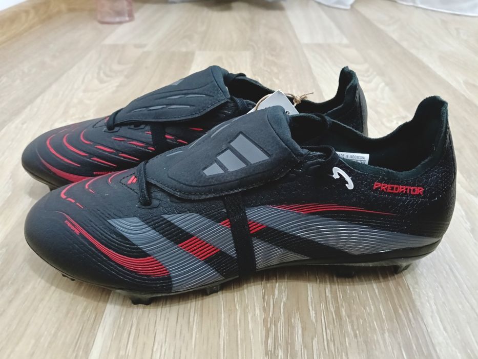 Adidași Cramponi Ghete Fotbal Adidas Predator mărimea 43