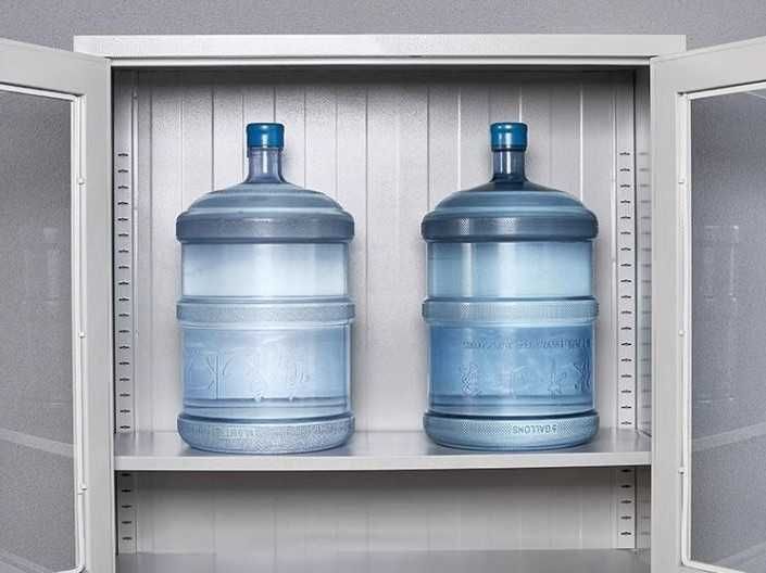 Kitob va hujjatlar uchun chang o‘tkazmaydigan javon