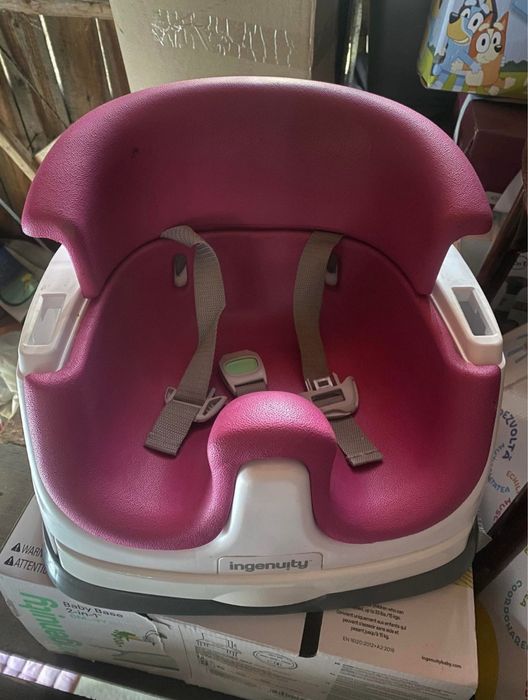 Scaun booster Ingenuity