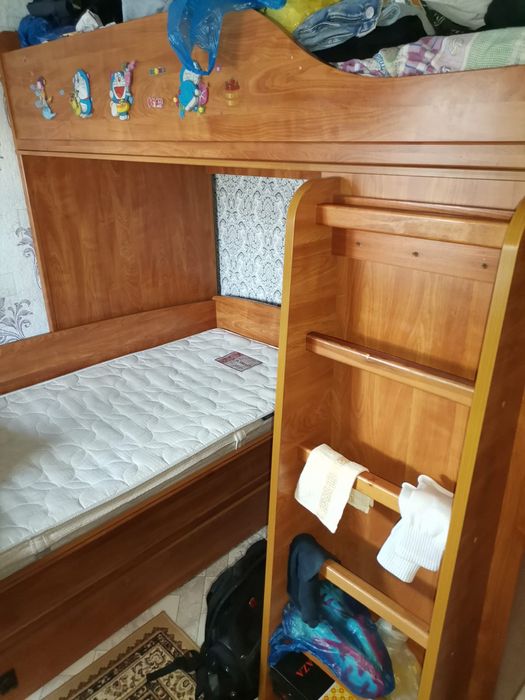 Кровать двухъярусная