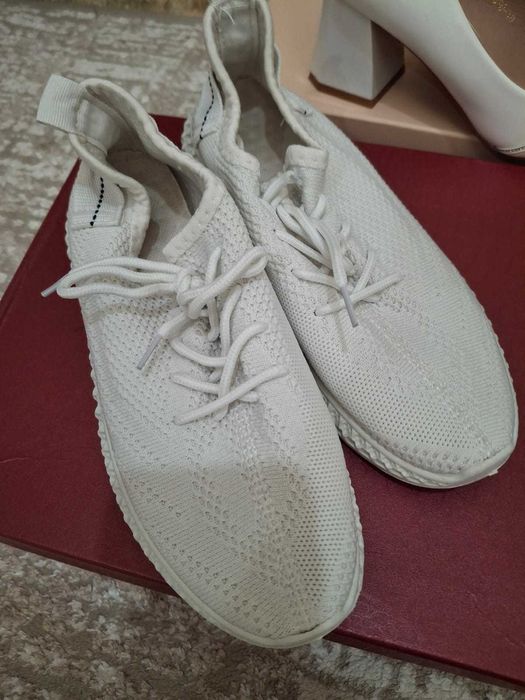 қыз баланың аяқ киімдер