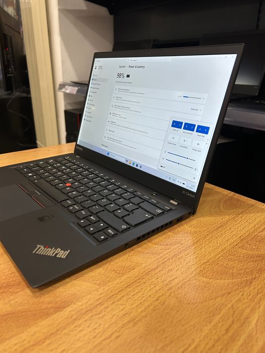 Като нов! Лаптоп Lenovo X1 Carbon i7/16GB RAM/512GB с 3 мес. гаранция!