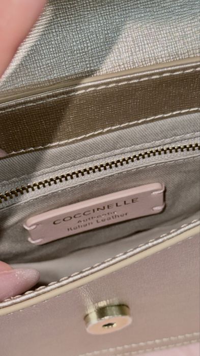 Сумка Coccinelle gold S кожа