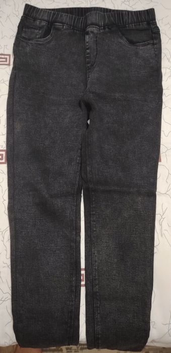 Продам новые джинсы