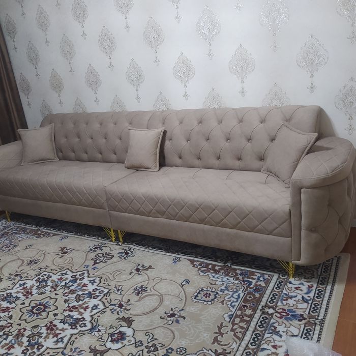Продается диван Честер