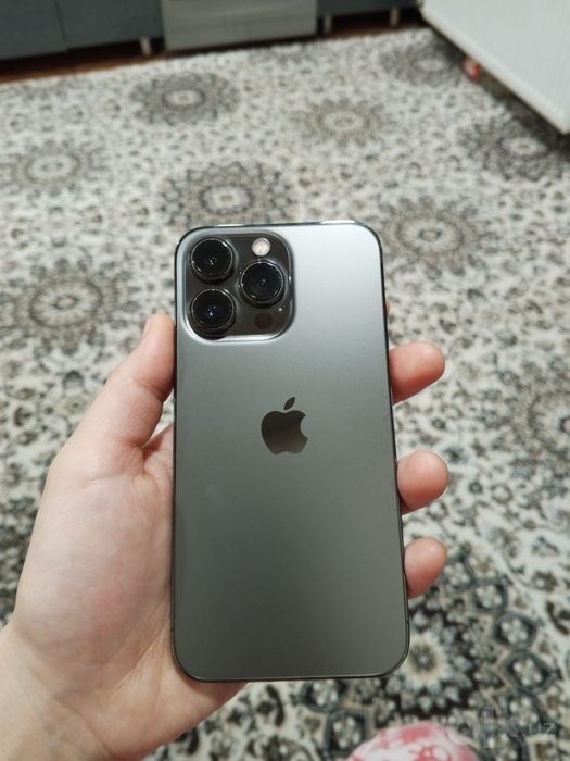 iPhone 13 pro black titanium