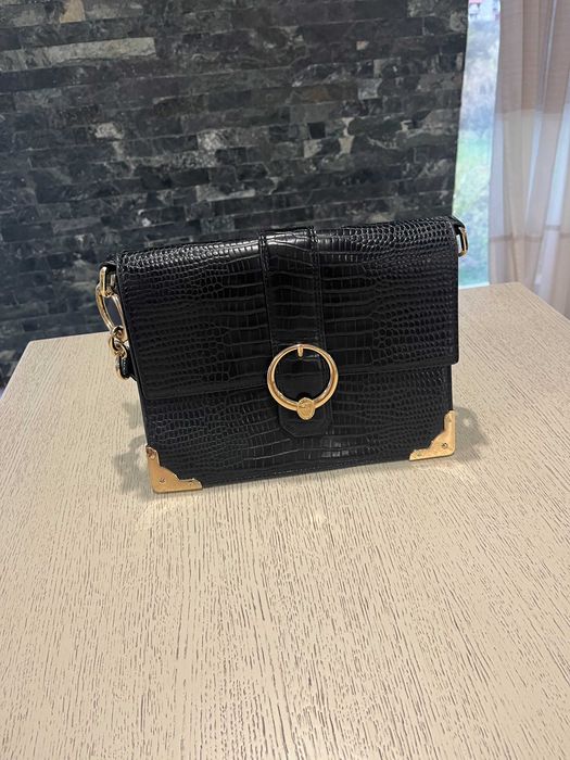 Черна дамска чанта