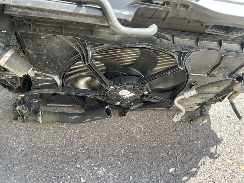 Audi Q2 81A преден капак/ маска/ вежди