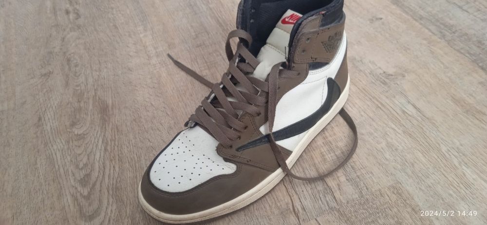 Nike Jordan 1 Travis Scott