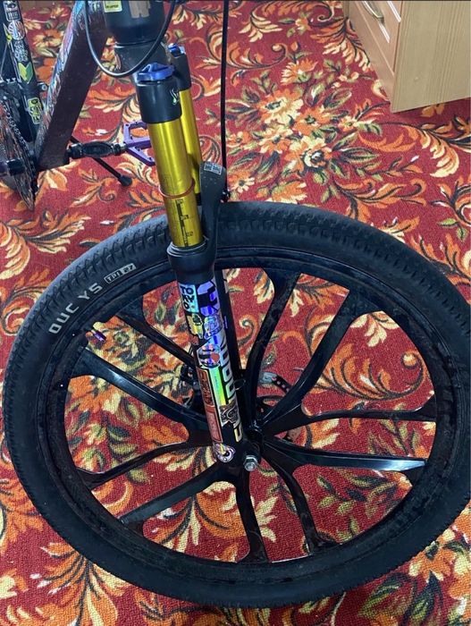 Продам велик срочно