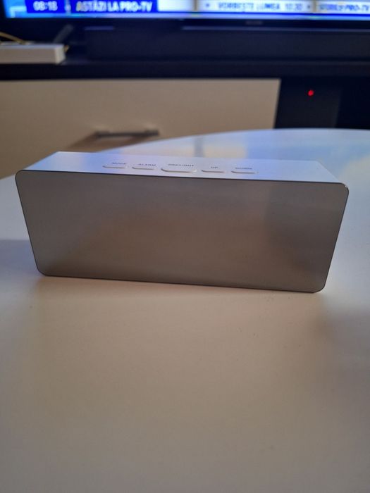 Ceas de masă digital