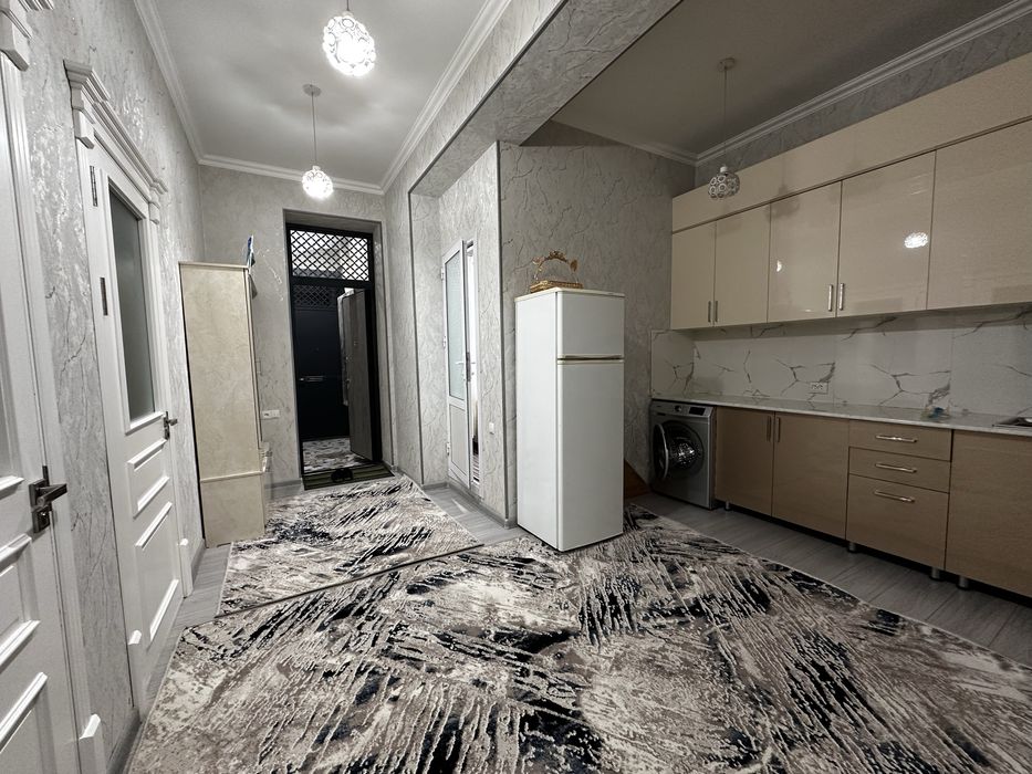 Kvartira sotiladi 44 m2 Adres:Shota Rustaveli 11poleklinikani oldida