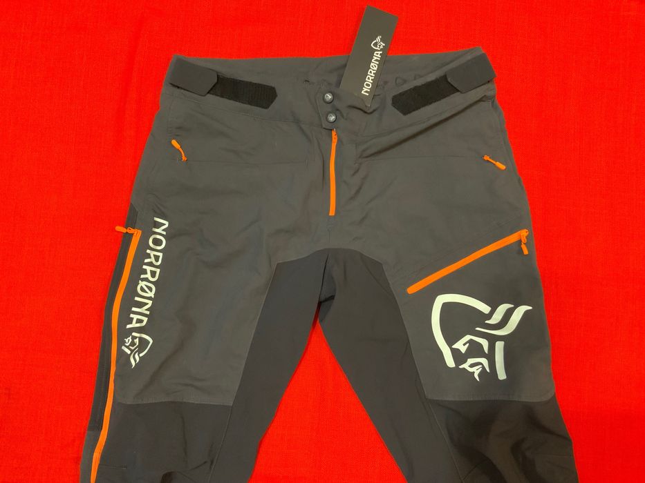 Norrona-оригинален панталон размер л