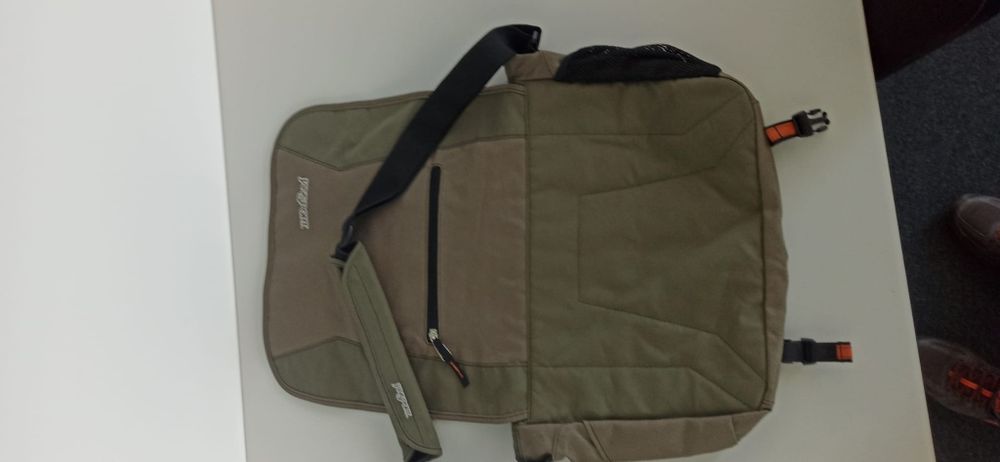 Geanta umar JanSport Impecabila