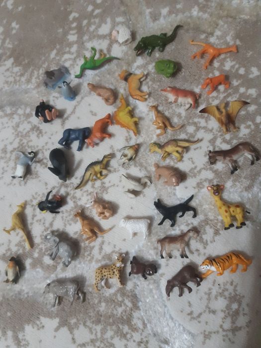 Игрушки киндер сюрприз