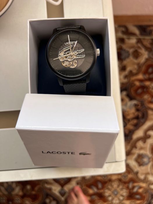 Часовник Lacoste