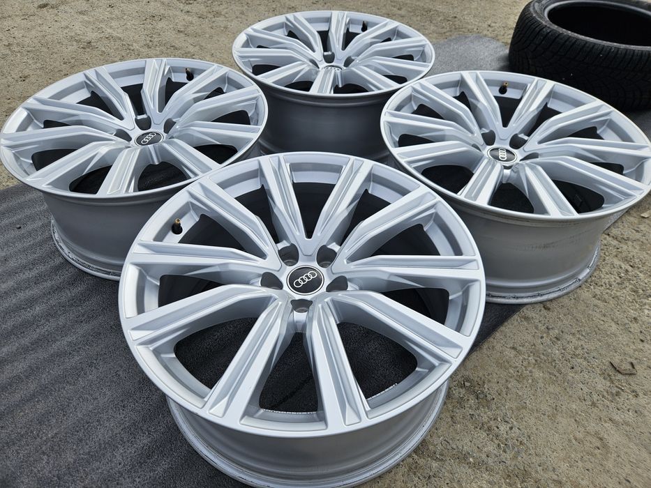 Vând jante r20 Audi Q8 SQ8